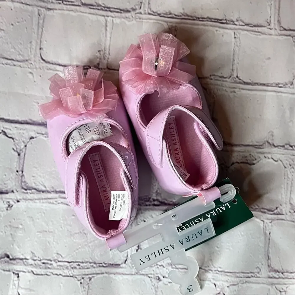 Laura Ashley Baby Girl Flower Jewel Crib Style Pink Shoes Sz 3